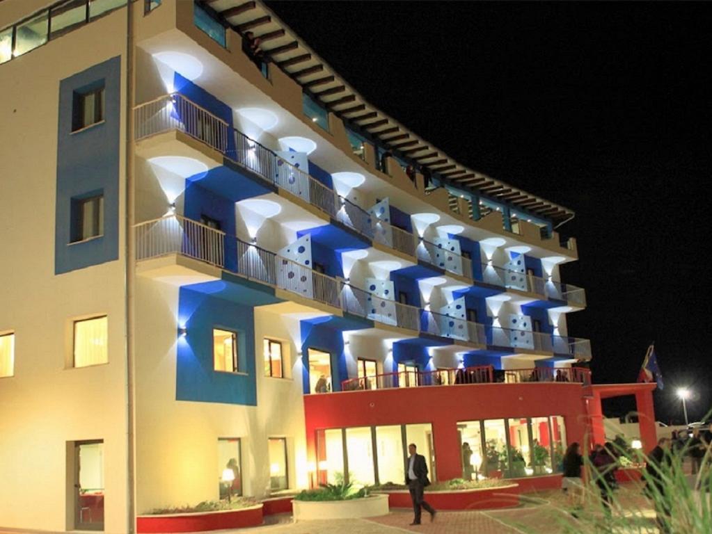 Tus'Hotel Castel di Tusa Exterior photo