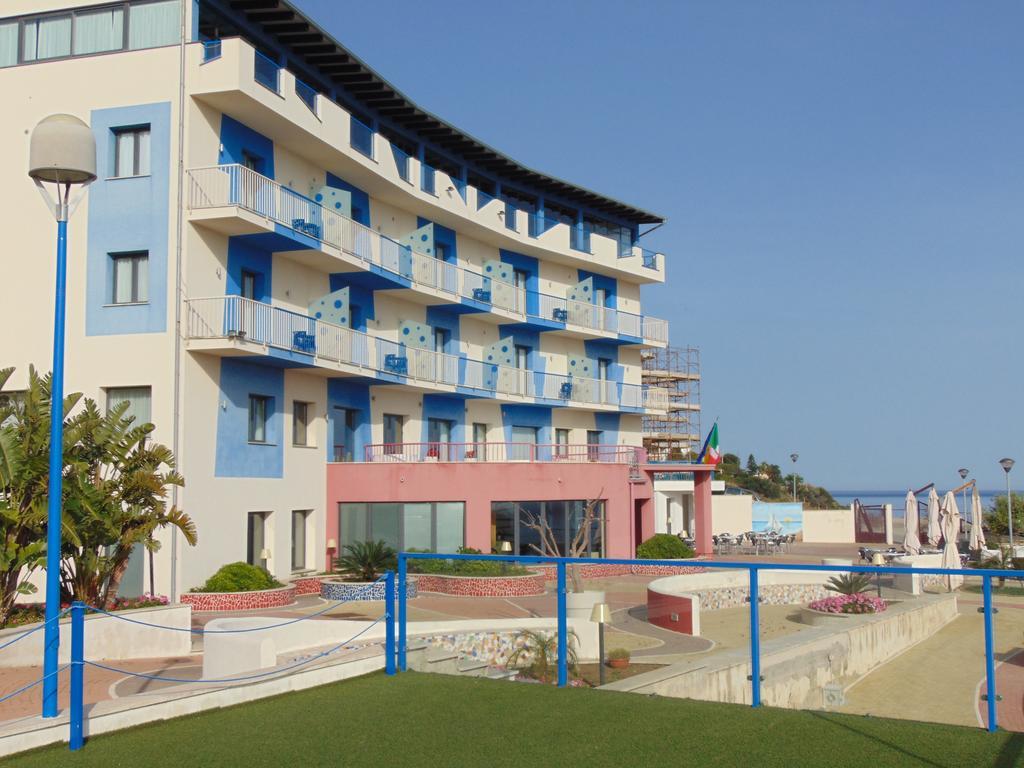 Tus'Hotel Castel di Tusa Exterior photo